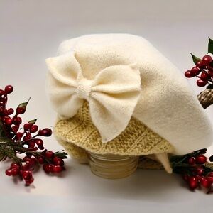 Wool French Beret Bow Hat with Knit Band, Light Cream